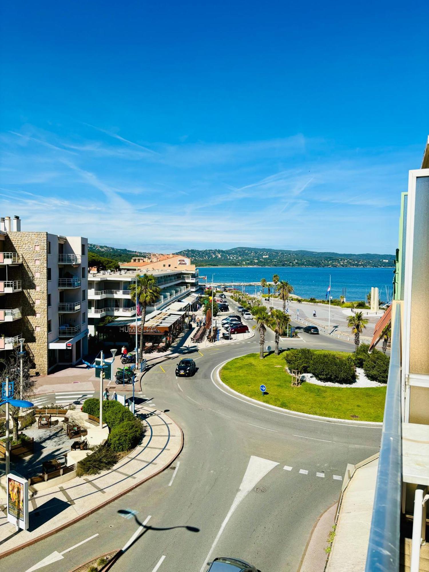 Appartement 5*, Vue Mer Et Acces Plage Cavalaire-sur-Mer Exteriör bild